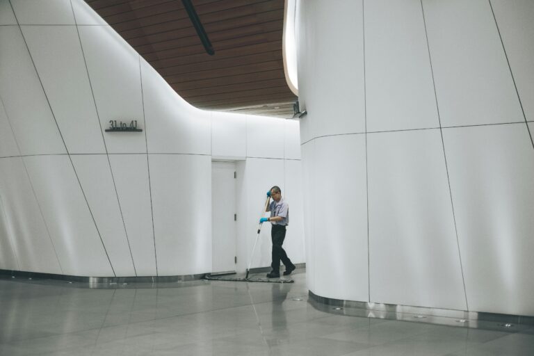The best office cleaning services in Lake View