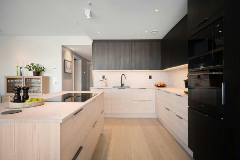 apartment cleaning after a professional cleaning