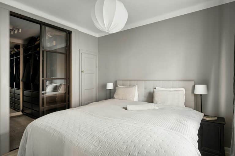 Bedroom, after a professional cleaning, cozy and comfortable