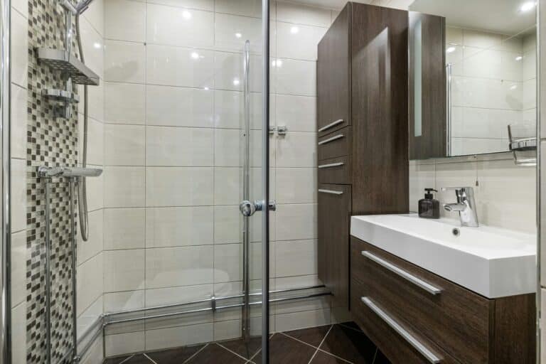 Bathroom after a professional deep cleaning